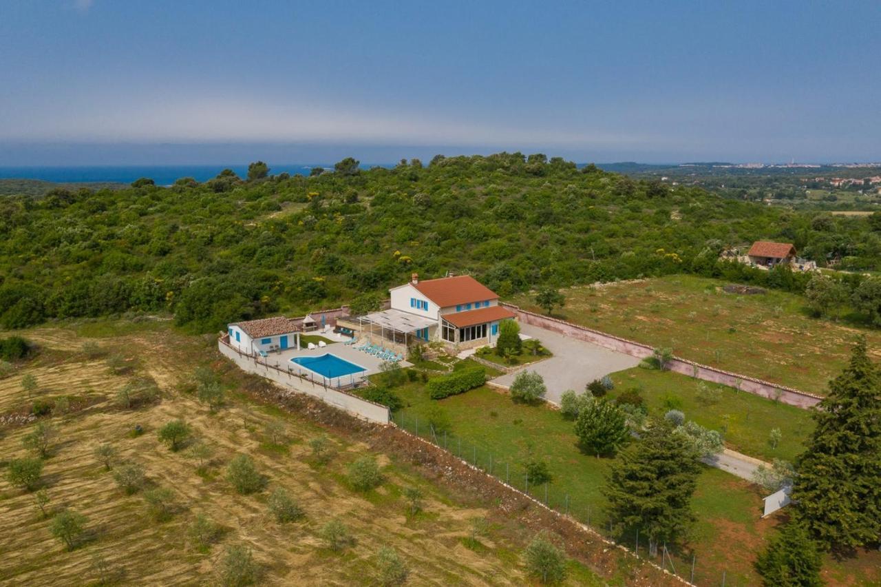 Tanga Villa